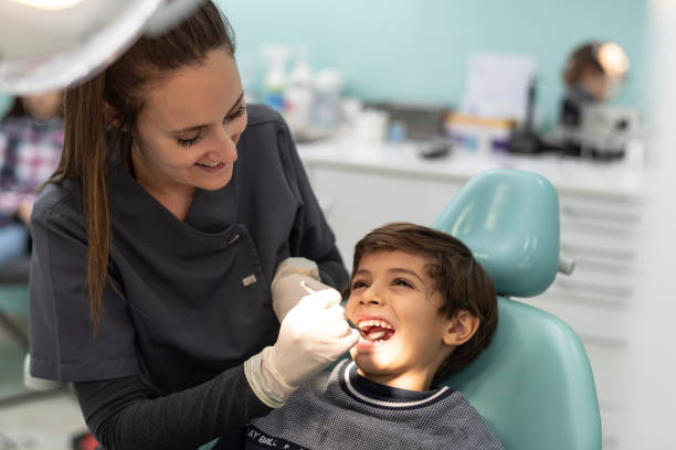 Best Broken or Cracked Tooth Emergency Dentist in Long Grove, IL